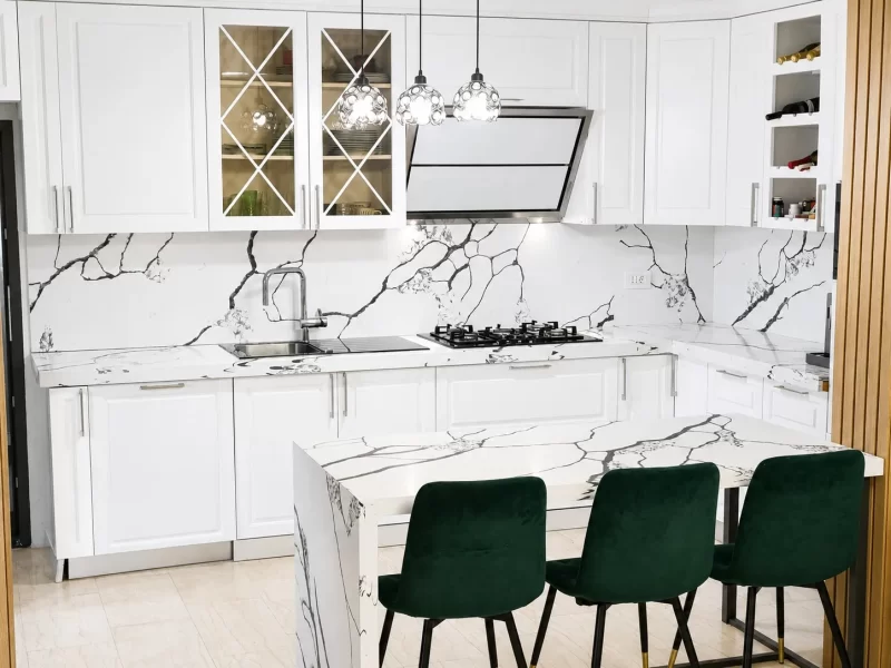 Quartz Statuario